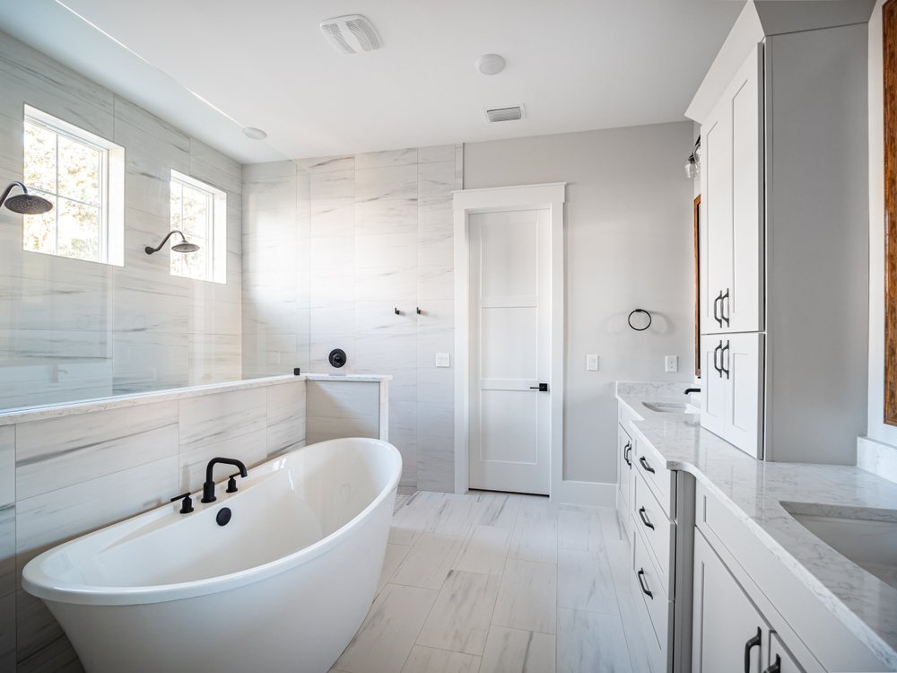 3 Ways to Explain the Value of Reglazing Over Replacing cover